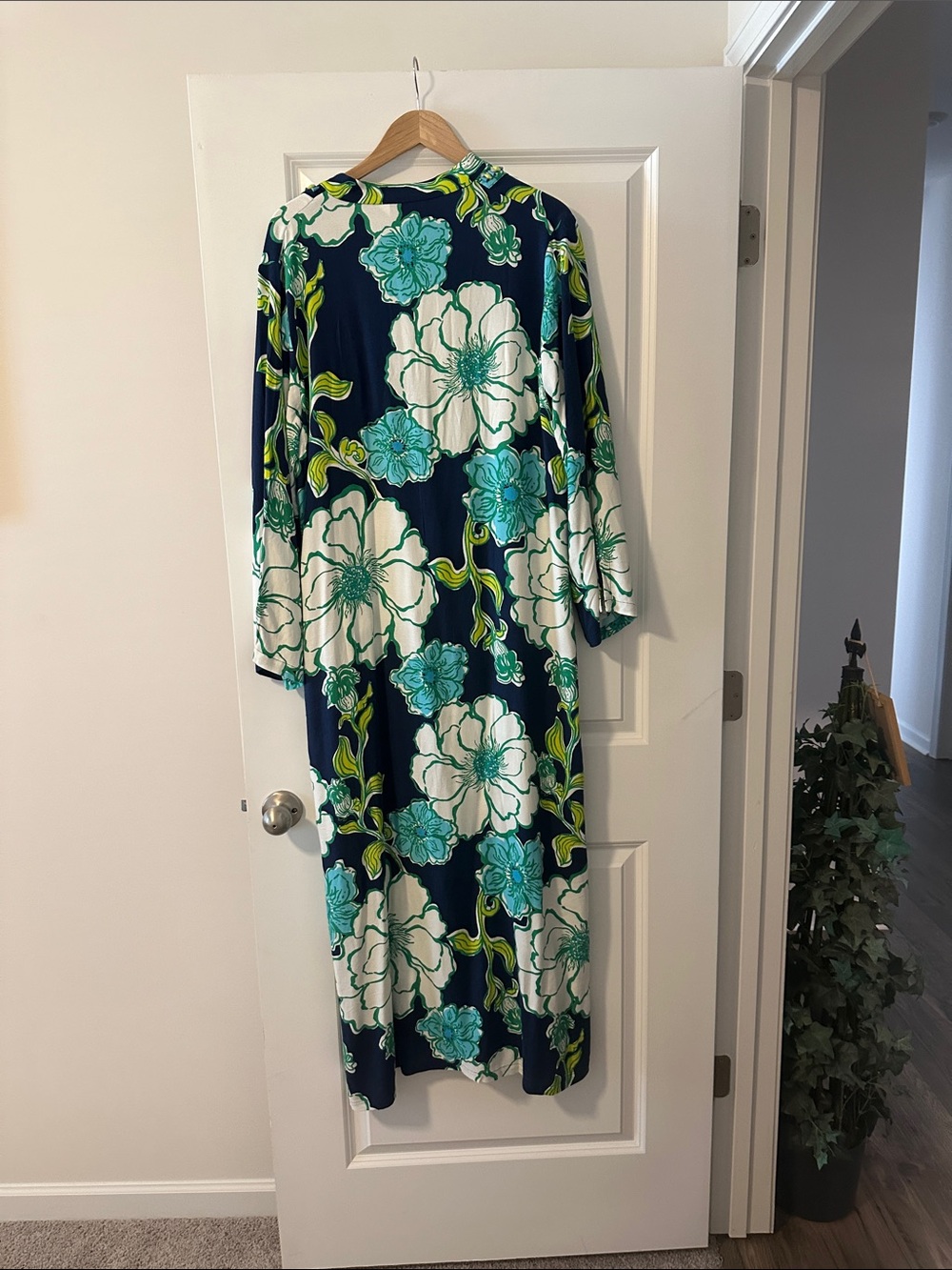 Lilly Pulitzer Navy Maxi Dress NWT - Picture 6 of 6